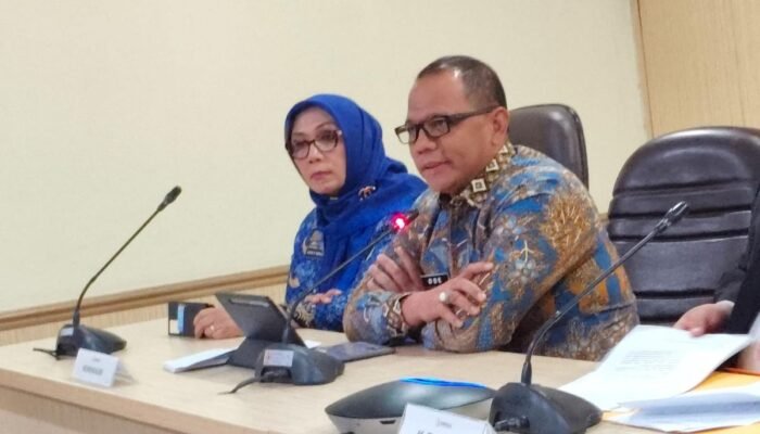 Kemendagri: Kades Tak Netral Bisa Diberhentikan
