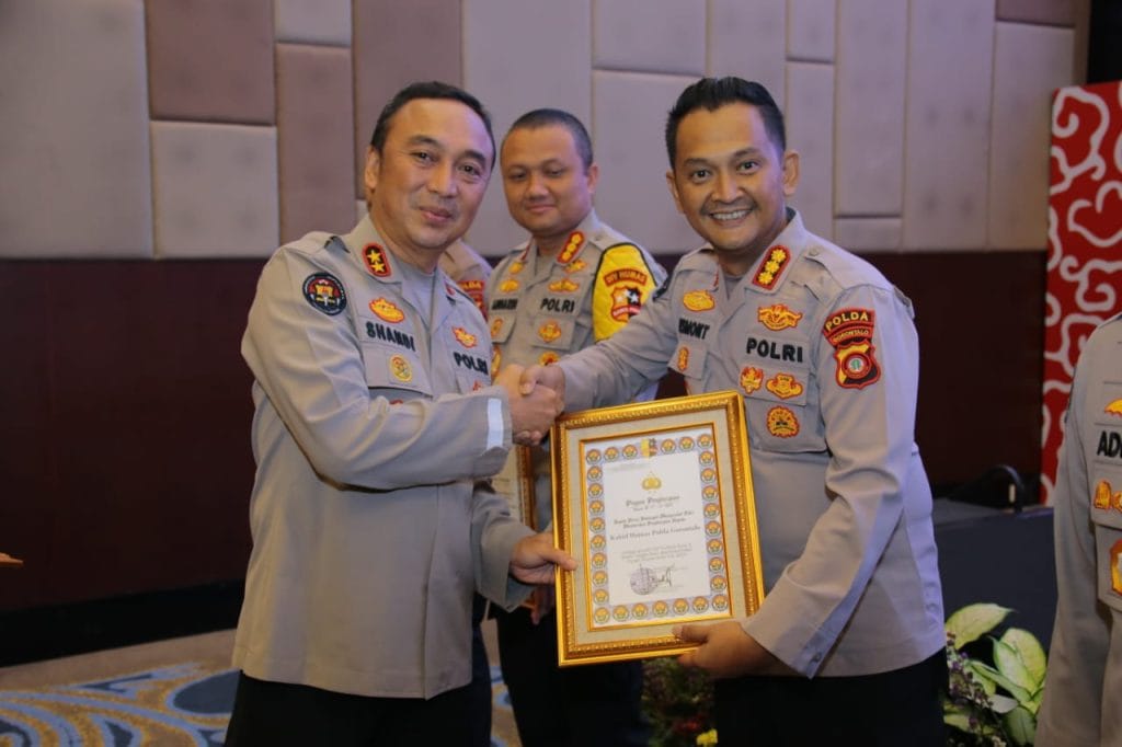Bidang Hubungan Masyarakat (Bid Humas) Polda Gorontalo berhasil meraih penghargaan Cipta Tranding Topik (CTT) Terbaik di Zona 3 (Zona Timur). (Foto: Humas Polda Gorontalo).