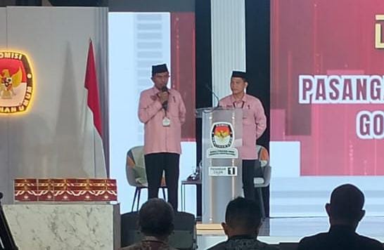Dominasi Paslon Romantis dalam debat ke tiga Pikada Gorontalo Utara. Jumat (15-11). (Foto: Gotimes.id)