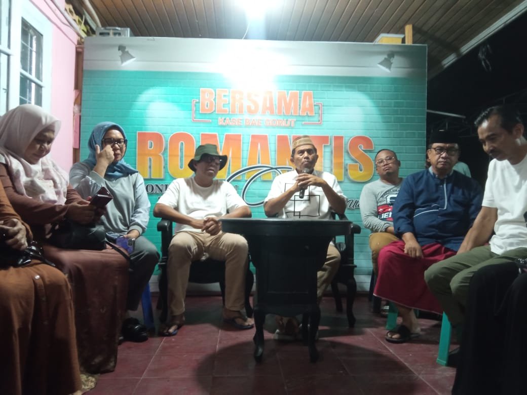 Konfrensi Pers tim Paslon Romantis. Rabu (27-11). (Foto: Gotimes.id)