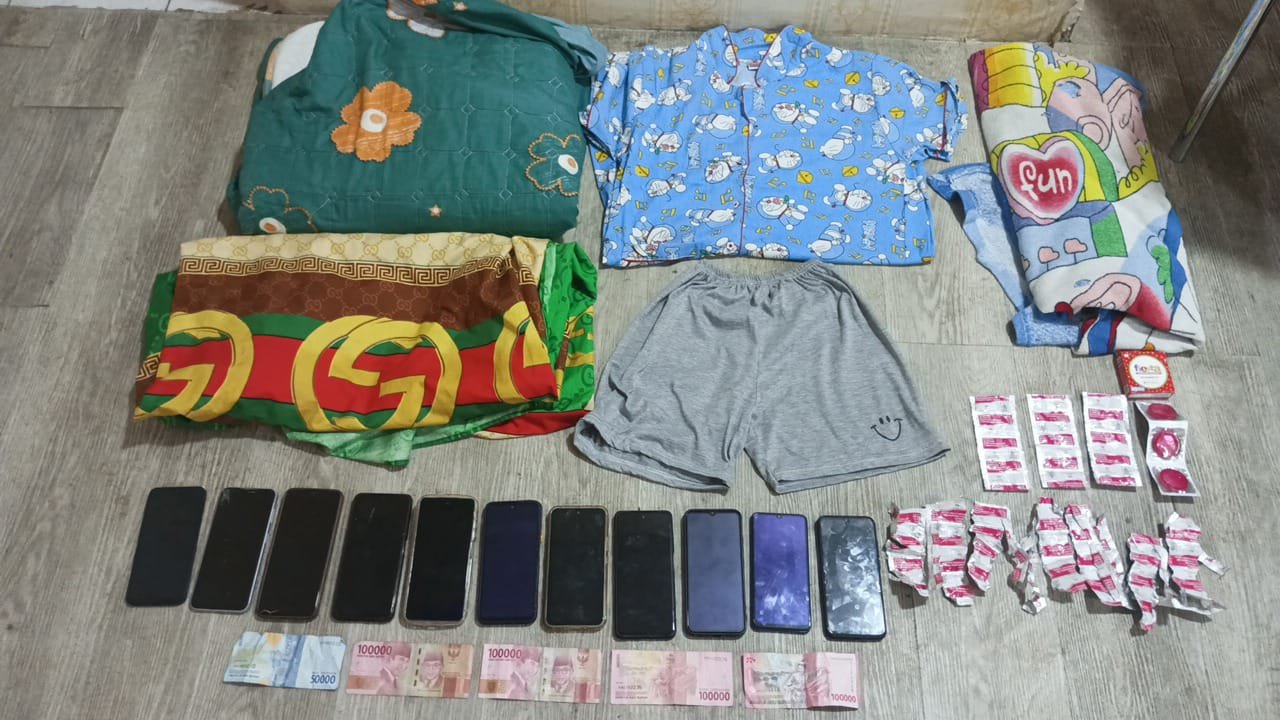 Barang bukti yang diamankan olehTim Resmob Ditreskrimum Polda Gorontalo dalam dugaan kasus TPPO. (Foto: Humas Polda Gorontalo)