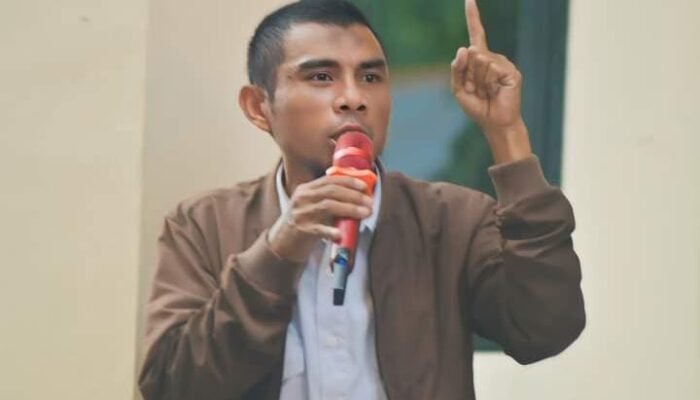 Herman Adam Desak Pemkab Gorut Segera Tunjuk Plt Kades Malambe