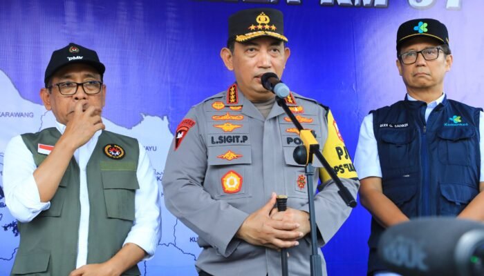 Kapolri Perintahkan Sweeping Jalur Wisata Nataru