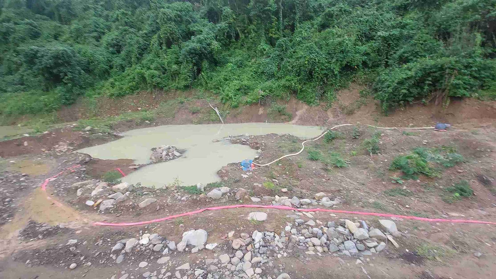 Lokasi tambang ilegal di bantaran sungai Gorontalo Utara (Foto: Gotimes.id)