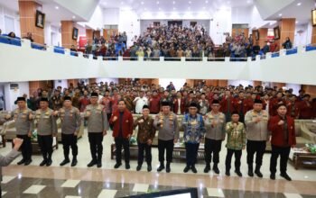 Kapolri, Jenderal Polisi Drs. Listyo Sigit Prabowo menghadiri penutupan Musyawarah Pleno Nasional Hima Persis di Yogyakarta, Sabtu (18-11). (Foto: Dok. Humas Polri)