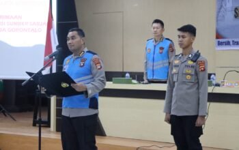 Karo SDM Polda Gorontalo Pimpin Sumpah dan Pakta Integritas SIPSS 2025. (Foto: Humas Polda Gorontalo)