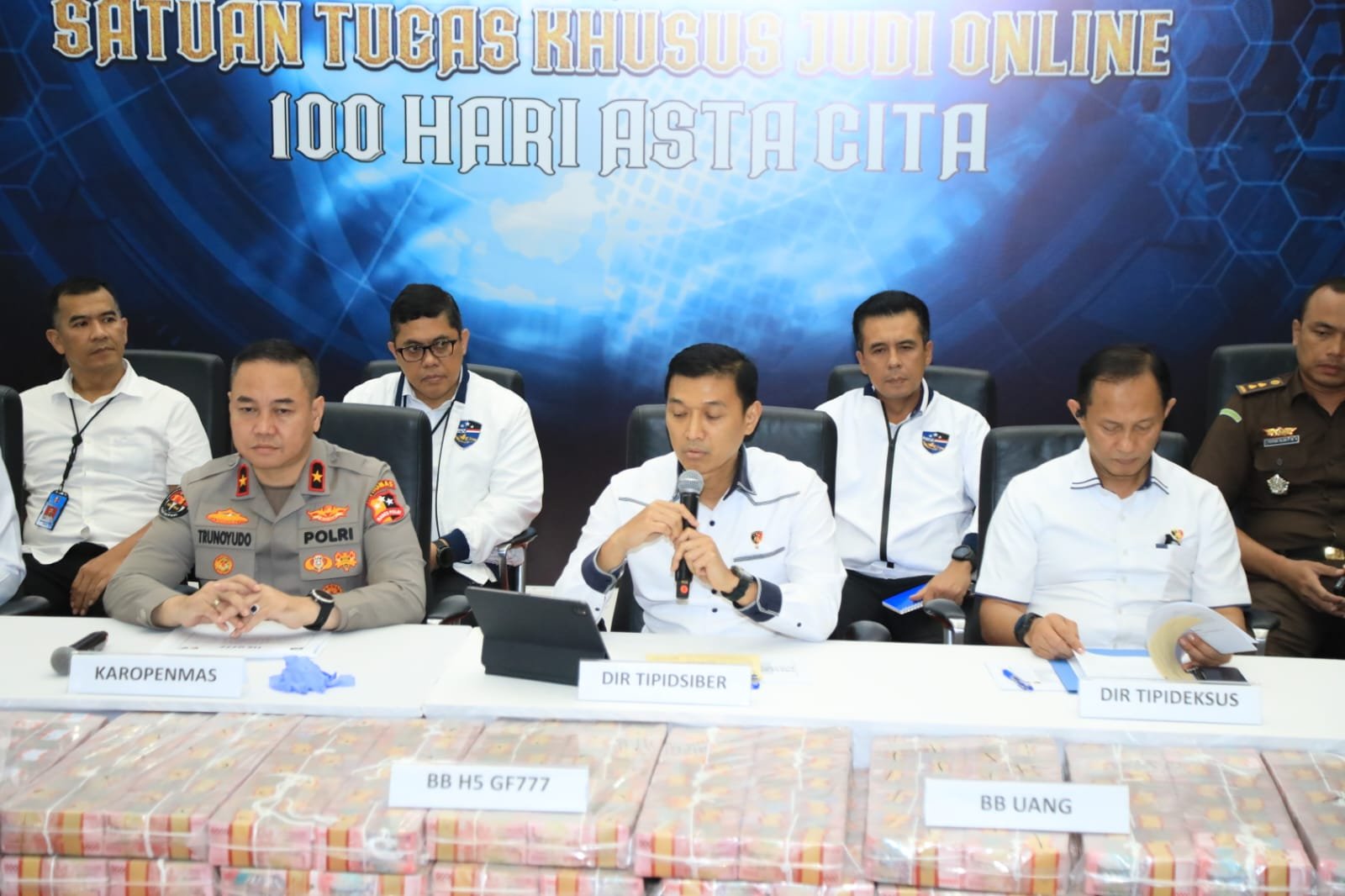 Judi Online Internasional Terungkap, Polri Sita Aset Fantastis. (Foto: Humas Polri)