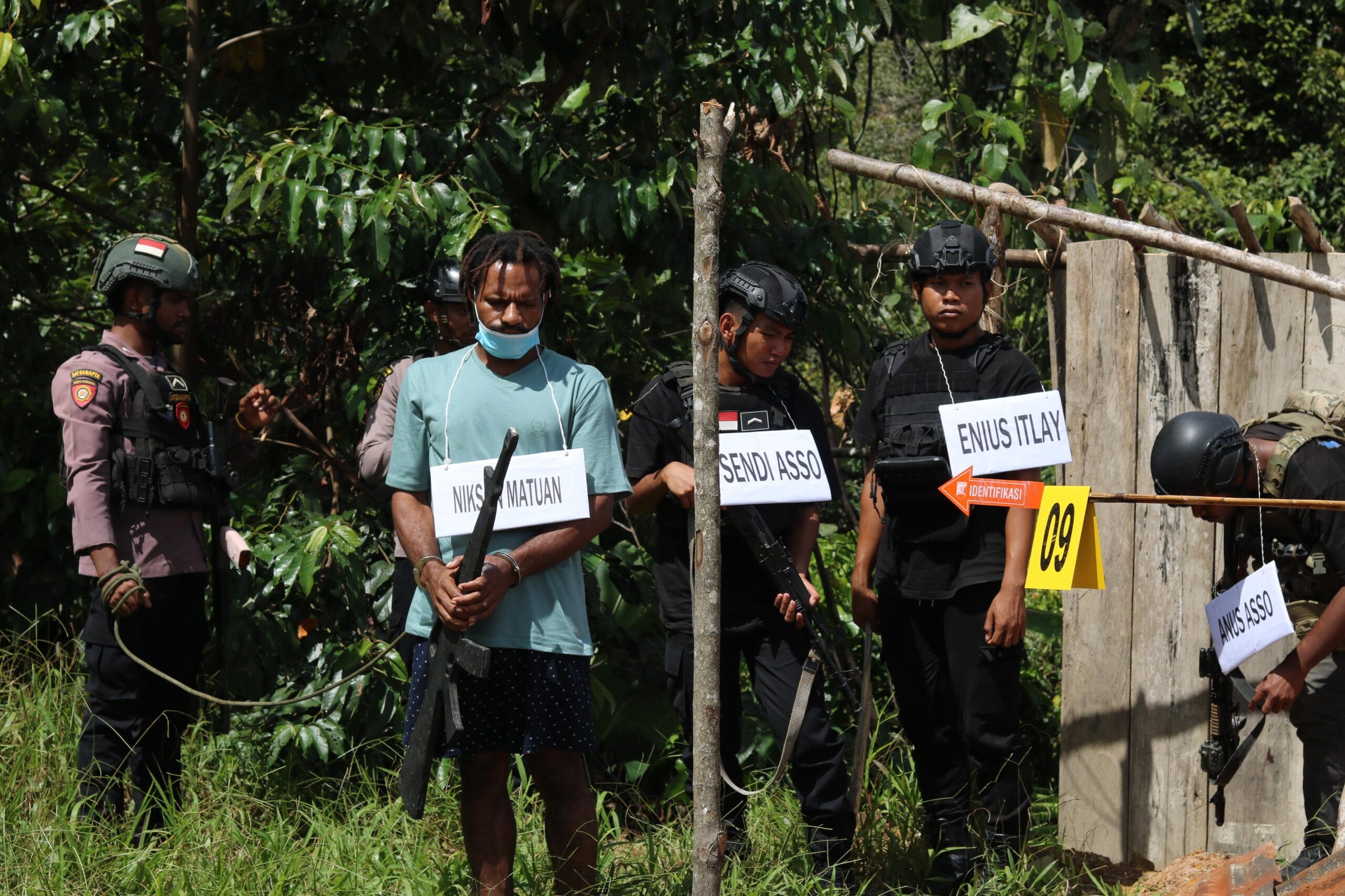 Satgas Ops Damai Cartenz Gelar Rekonstruksi Kasus Penembakan Brigpol Iqbal. (Foto: Dok. Humas Polri)