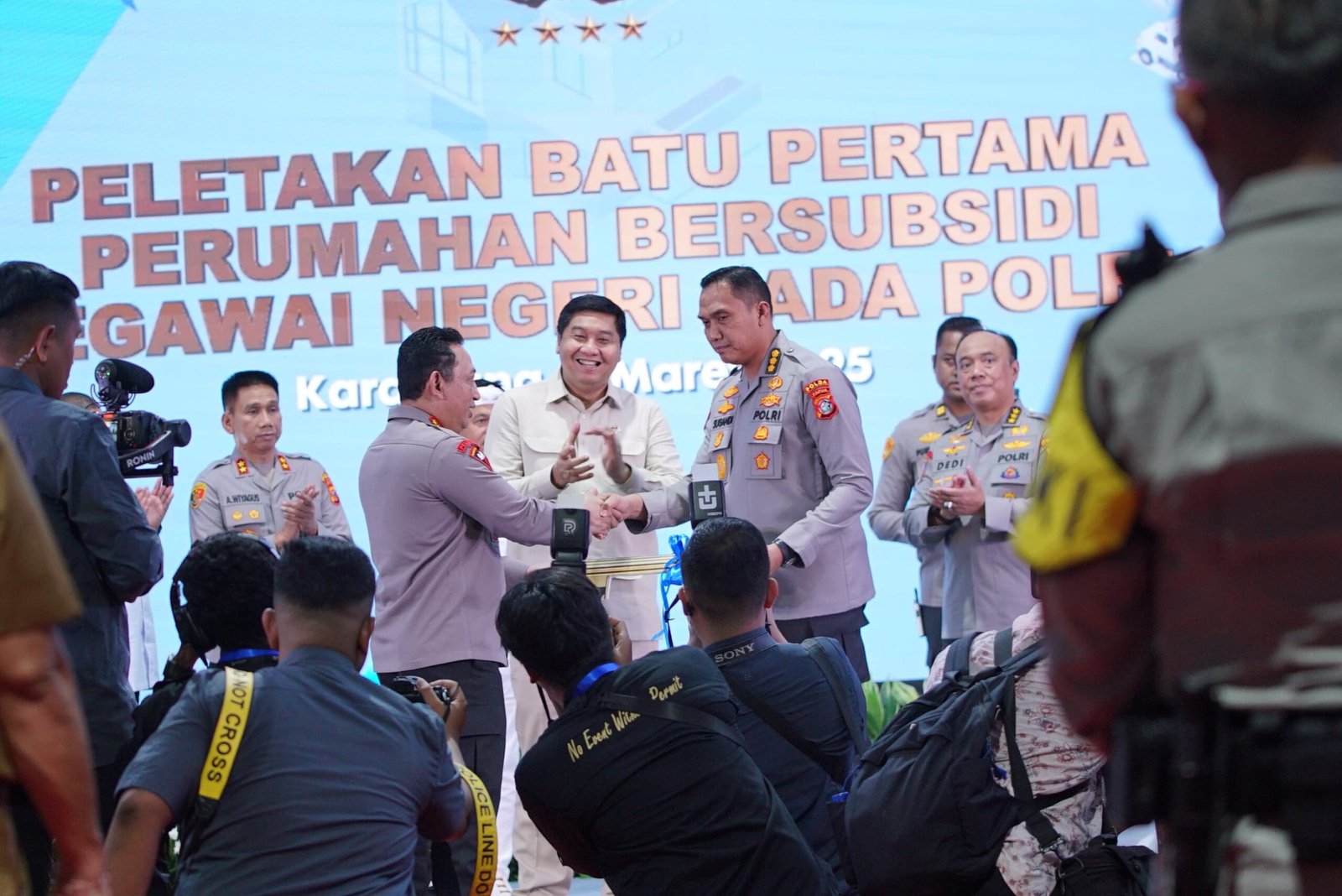 Groundbreaking Massal, Kapolri Mulai Pembangunan Ribuan Rumah Subsidi. (Foto: Humas Polri)