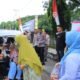 Aksi Sosial Ramadan, Polda Gorontalo dan Bhayangkari Turun Langsung Bagikan Takjil. (Foto: Humas Polda Gorontalo)