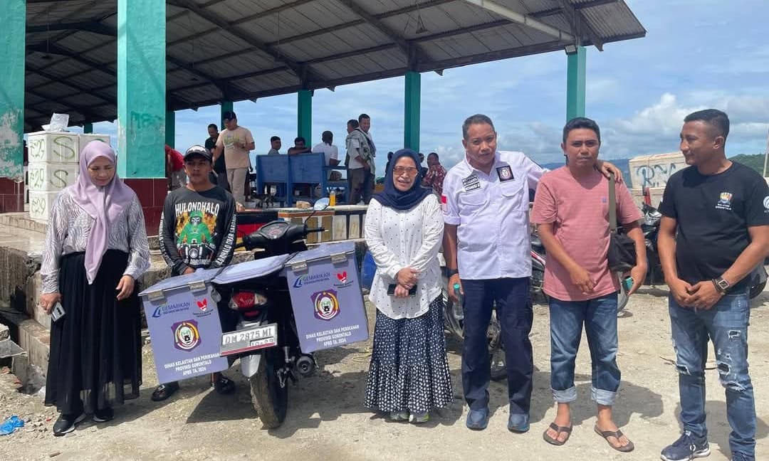 DPRD Gorontalo Tinjau Pemanfaatan Motor Cool Box bagi Nelayan di Bone Bolango. (Foto: Dok. Ist)
