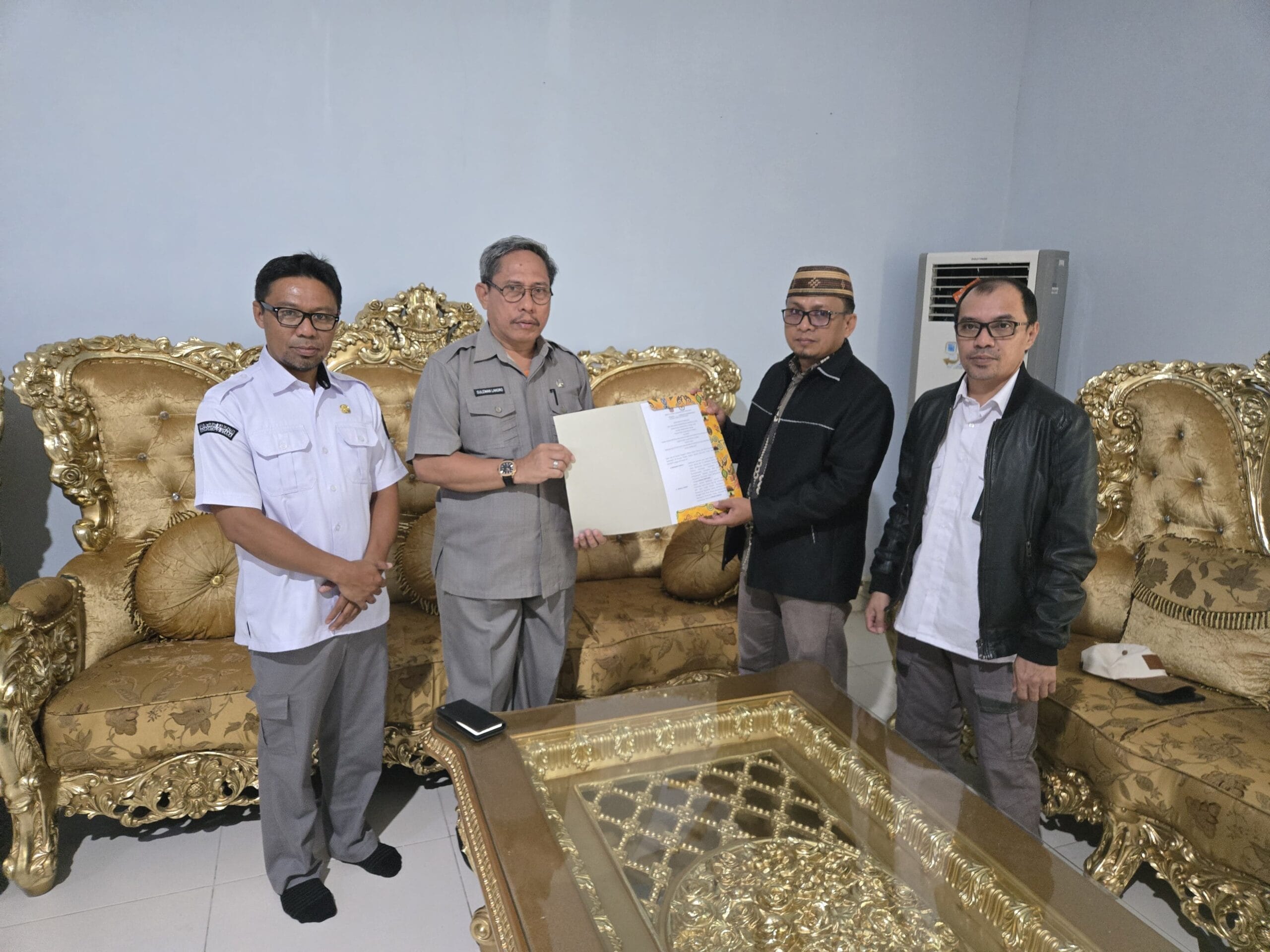 Sekda Gorontalo Utara Tandatangani Kesepakatan Bersama Dana Hibah PSU. (Foto: Kominfo Gorut)