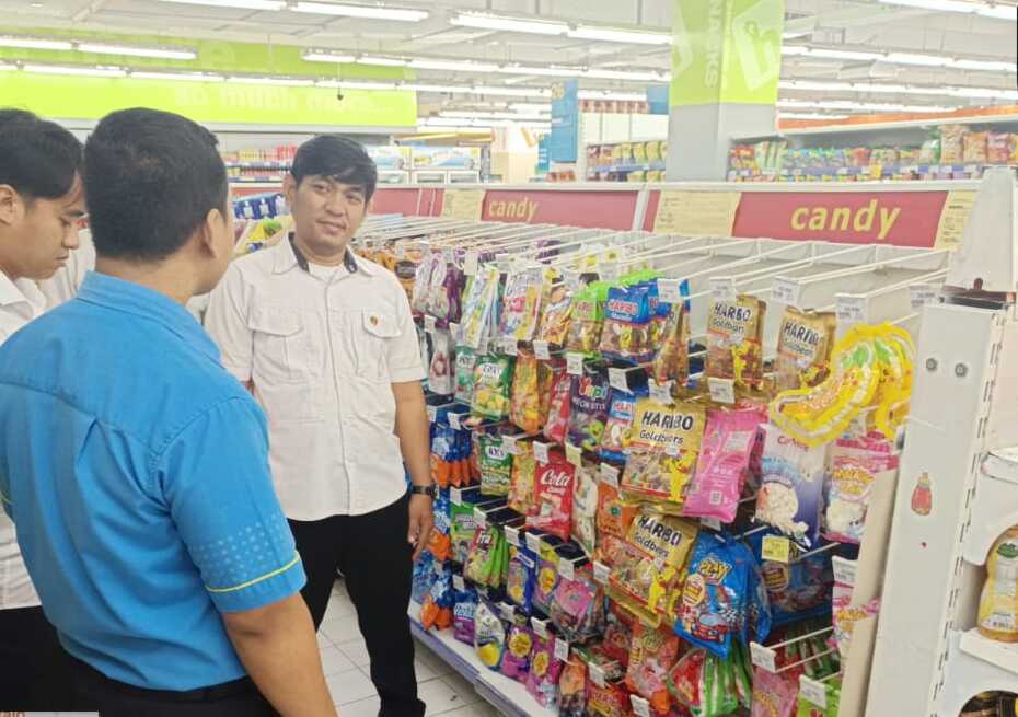 Produk Mengandung Babi Ditemukan Polda Gorontalo di Minimarket Kabgor. (Foto: Humas Polda Gorontalo)