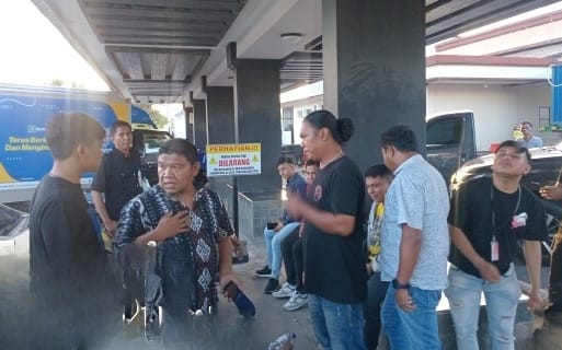Tarik Mobil Paksa, 7 Debt Collector Diamankan. (Foto: Humas Polda Gorontalo)