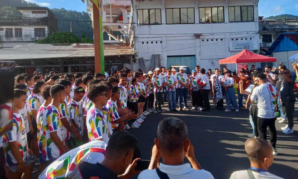 Fun Run Megaria, Sabtu (31-5) yang dilepas langsung oleh Kejari Sangihe, Hendra A. Ginting di kompleks Boulevard Pelabuhan Tua (Peltu) Sangihe. (Foto: AM Budiman)