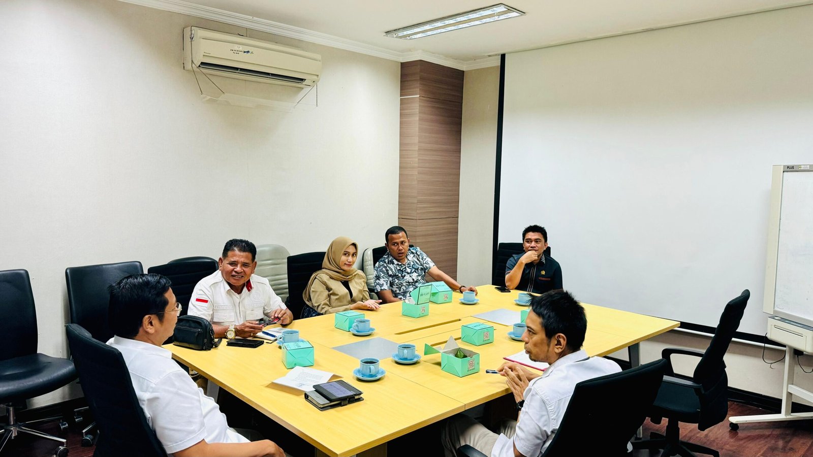 Pansus Ranperda Penanganan Kawasan Kumuh DPRD Gorut Kunjungi Kementerian Perumahan dan Kawasan Permukiman. (Foto: Dok Pribadi)
