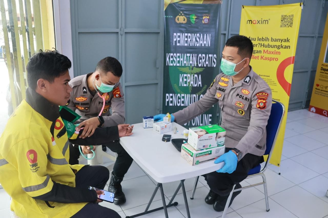 Jelang Hari Bhayangkara ke-79, Polda Gorontalo Layani 544 Pengemudi Ojol Secara Gratis. (Foto: Humas Polda Gorontalo)