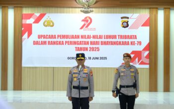Wakapolda Gorontalo Pimpin Upacara Pemuliaan Tribrata Jelang Hari Bhayangkara ke-79. (Foto: Humas Polda Gorontalo)