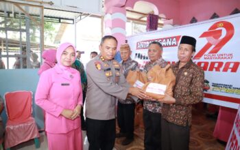 Polres Pohuwato Gelar Anjangsana, Beri Tali Asih kepada Purnawirawan dan Warakawuri. (Foto: Humas Polres Pohuwato)