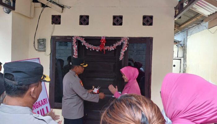 Kapolres Pohuwato Serahkan Rumah Layak Huni untuk Warga Tak Mampu