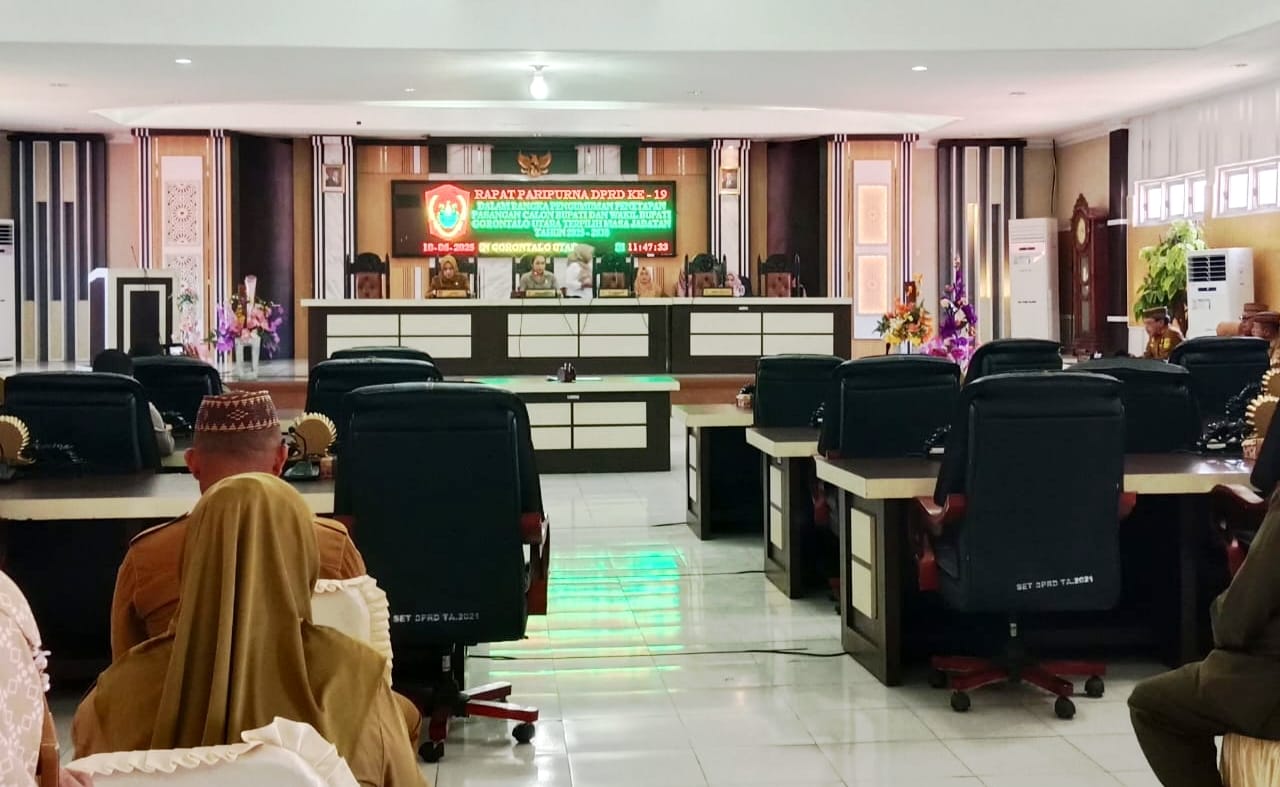 DPRD Gorut Gelar Paripurna, Umumkan Kepala Daerah Terpilih 2025–2030. (Foto: Fadlan)