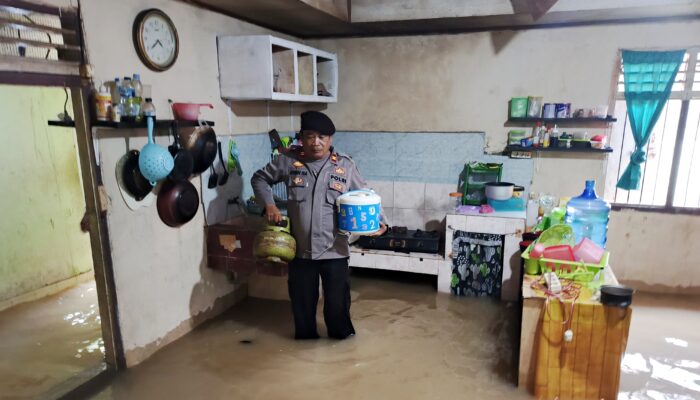 Polres Pohuwato Siaga Bencana, Tanggap Cepat Banjir di Wanggarasi