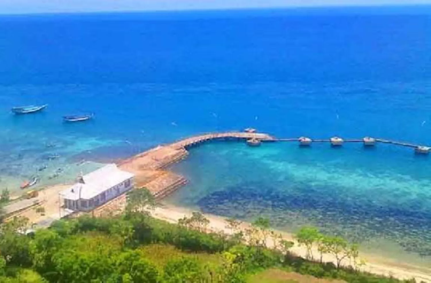 Jelajahi 7 Surga Tersembunyi Sumenep Petualangan Anti Mainstream di Jatim