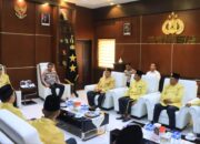 Kapolda Gorontalo Terima Audiensi Dewan Adat, Dukung Pendekatan Kearifan Lokal. (Foto: Humas Polda Gorontalo)