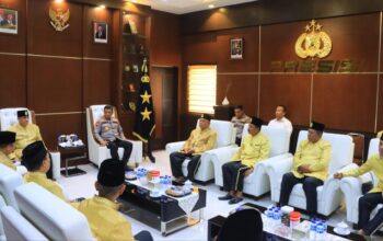 Kapolda Gorontalo Terima Audiensi Dewan Adat, Dukung Pendekatan Kearifan Lokal. (Foto: Humas Polda Gorontalo)