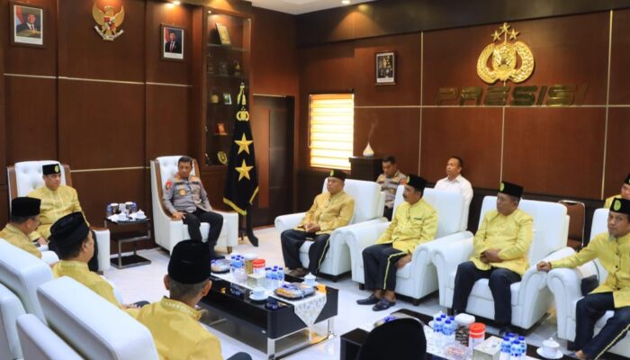 Kapolda Gorontalo Terima Audiensi Dewan Adat, Dukung Pendekatan Kearifan Lokal