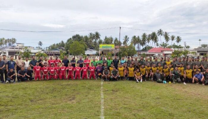Pererat Sinergitas, Kodim 1313 dan Polres Pohuwato Gelar Laga Sepak Bola Persahabatan