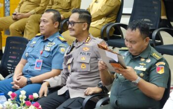 Kabid Humas Polda Gorontalo Hadiri Paripurna Bahas APBD 2025-2026. (Foto: Humas Polda Gorontalo)
