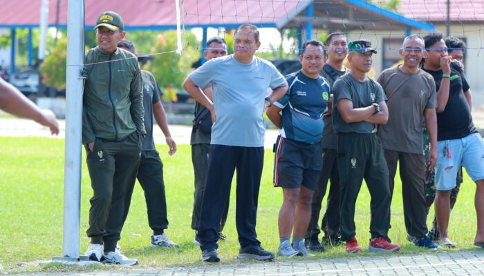 Polres Pohuwato dan Kodim 1313 Tingkatkan Soliditas Lewat Olahraga Bersama
