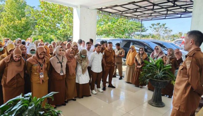 Laksanakan Instruksi Bupati, Direktur RSUD dr. Zainal Umar Sidiki Pimpin Apel Kerja