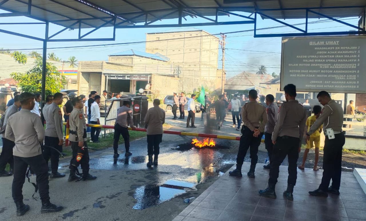 Demonstrasi HMI Berujung Insiden, Polres Pohuwato Beri Penjelasan dan Minta Maaf. (Foto: Humas Polres Pohuwato)