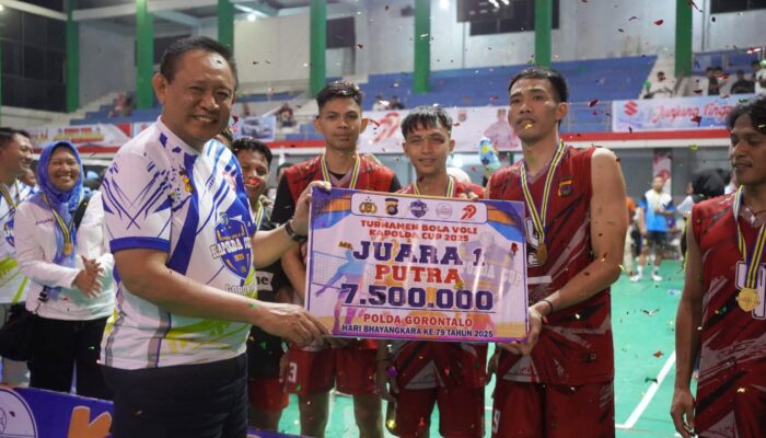 Polres Bone Bolango Sabet Juara Voli Kapolda Cup 2025