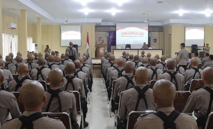 Kapolda Gorontalo Beri Arahan kepada Siswa Diktukba Polri 2025. (Foto: Humas Polda Gorontalo)