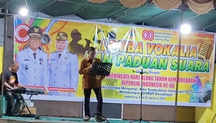Direktur RSUD dr. Zainal Umar Sadiki Meriahkan Lomba Nyanyi Antar OPD di Gorut