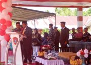 Anggota DPRD Gorontalo Utara, Lukum Diko saat membacakan teks proklamasi pada Upacara peringatan Hari Ulang Tahun (HUT) Kemerdekaan Republik Indonesia ke-80 di Kecamatan Anggrek. (Foto: GoTimes/Febri)