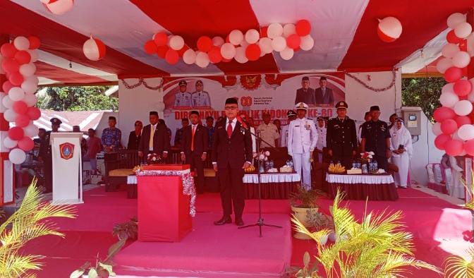 Camat Anggrek Pimpin Upacara HUT RI ke-80 di Lapangan Desa Tolongio. (Foto: GoTimes/Febri)