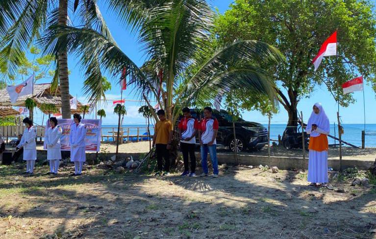 PKS Gorontalo Utara Peringati HUT ke-80 RI di Pantai Monano. (Foto: DPD PKS Gorut)