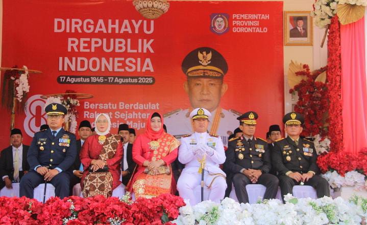 Wakapolda Gorontalo Hadiri Upacara HUT ke-80 RI di Rumah Jabatan Gubernur. (Foto: Humas Polda Gorontalo)