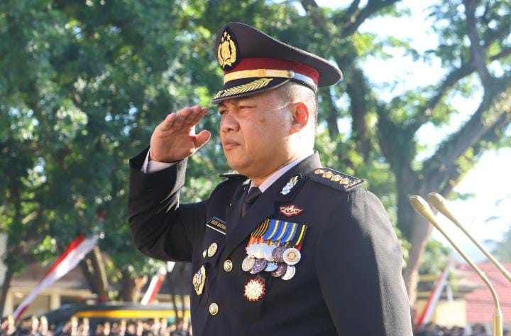 Irwasda Polda Gorontalo Pimpin Upacara HUT RI ke-80 di Mapolda. (Foto: Humas Polda Gorontalo)