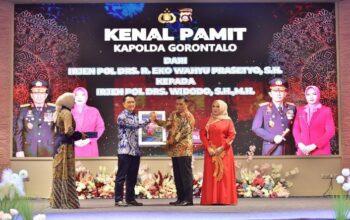 Kapolda Gorontalo Berganti, Polda Gelar Malam Kenal Pamit. (Foto: Humas Polda Gorontalo)