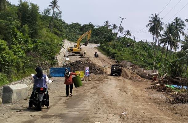 Lokasi proyek jalan nasional yang dikeluhkan pengguna jalan. (Foto: GoTimes/Febri)