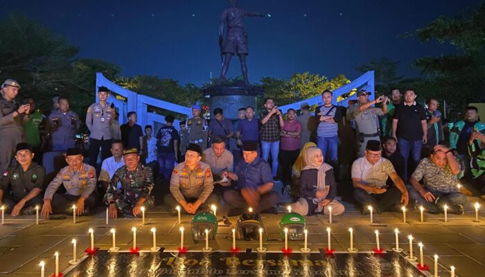 Kapolda Gorontalo dan Forkopimda Hadiri Doa Bersama Driver Ojol Mengenang Alm. Affan Kurniawan