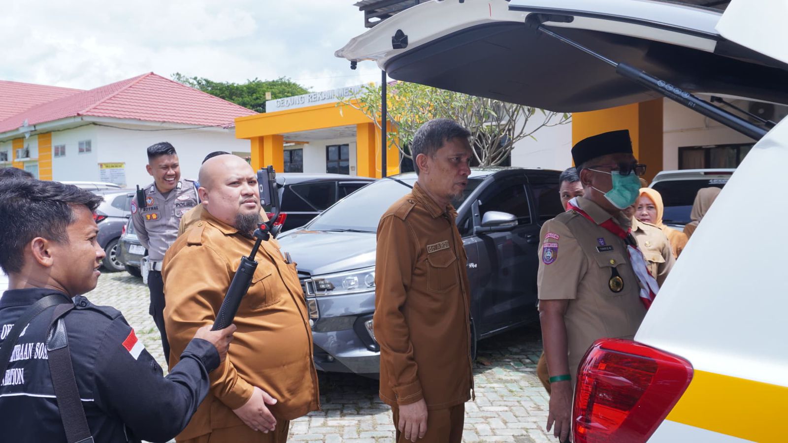 RSUD ZUS Gorontalo Utara Perkuat Layanan Darurat dengan Armada Ambulans Baru 1 RSUD ZUS Gorontalo Utara Perkuat Layanan Darurat dengan Armada Ambulans Baru. (Foto: RSUD ZUS)
