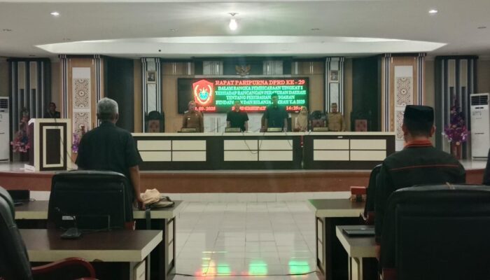 Sidang Paripurna DPRD Gorut Bahas Pembicaraan Tingkat I Ranperda Perubahan APBD 2025