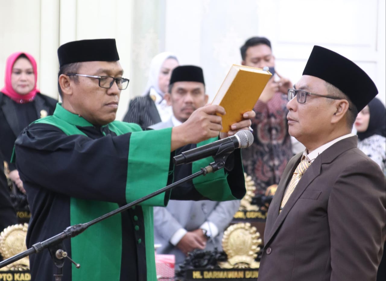 16 Tahun Penantian, Susanto Hairun Liputo Akhirnya Resmi Duduki Kursi DPRD Kota Gorontalo. (Foto: Ist)