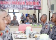 Kapolda Gorontalo Makan Siang Bersama Siswa SPN, Beri Motivasi dan Arahan 14 Kapolda Gorontalo Makan Siang Bersama Siswa SPN, Beri Motivasi dan Arahan
